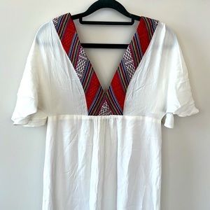 Line & Dot V Neck and Back Crinkle Dress